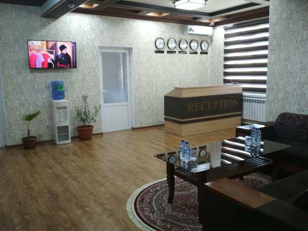 Hostel Farovon Marghilon Exterior photo
