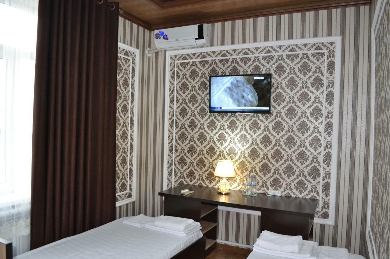 Hostel Farovon Marghilon Exterior photo