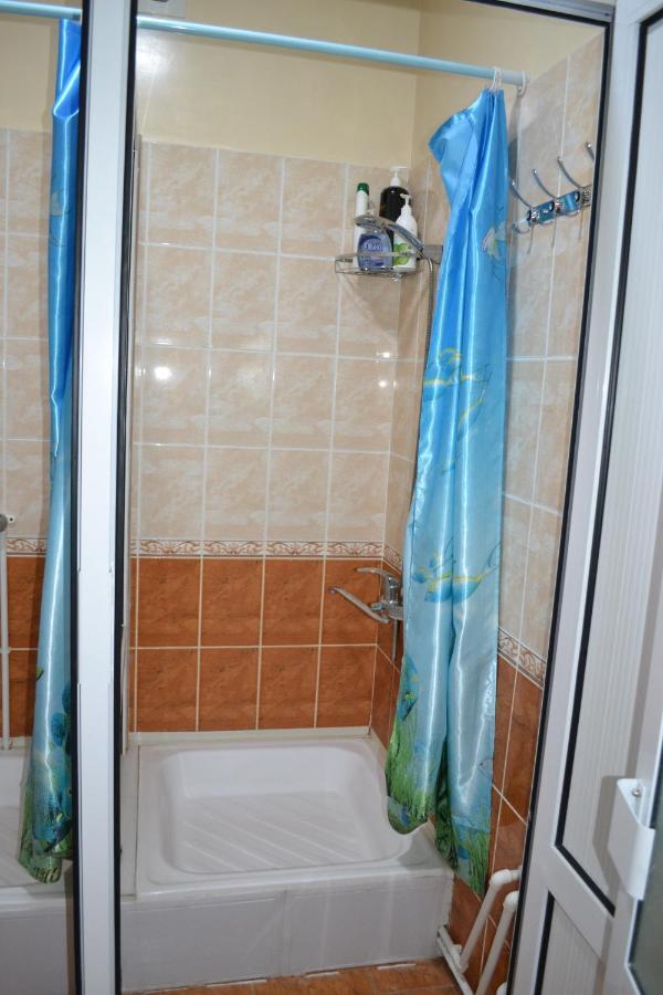 Hostel Farovon Marghilon Exterior photo